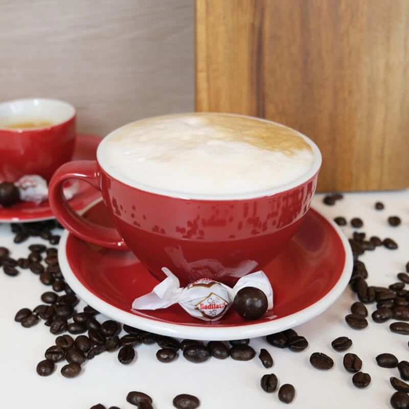 Kaffeebohnen Mit Schokoladenüberzug 4 Kaffeebohnen Mit Schokoladenüberzug – Bild 2