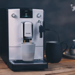 NICR 560 Caferomatica -Ausgewählte Geschäfte Für Kaffeebedarf 105021 105021 nivona nicr 560 weiss chrom mood 1