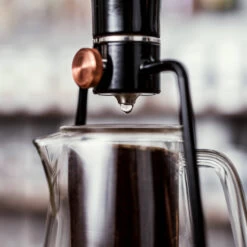 GINA BASIC Kaffeebereiter Schwarz 7 GINA BASIC Kaffeebereiter Schwarz -Ausgewählte Geschäfte Für Kaffeebedarf 105086 105086 goat story gina basic kaffeebereiter schwarz tropfennahansicht